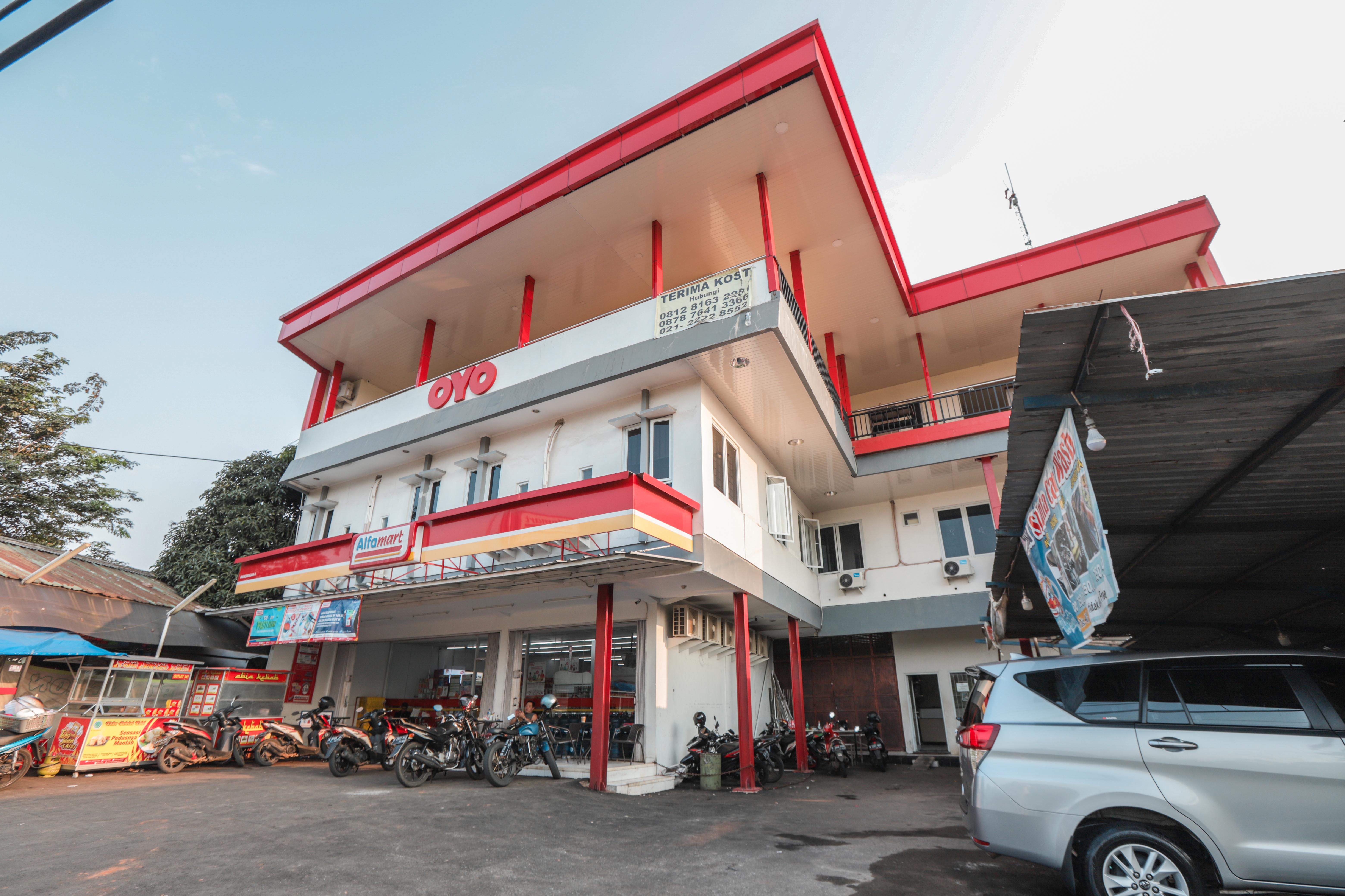 Oyo 387 Alfa Guest House Tegal  Exteriör bild