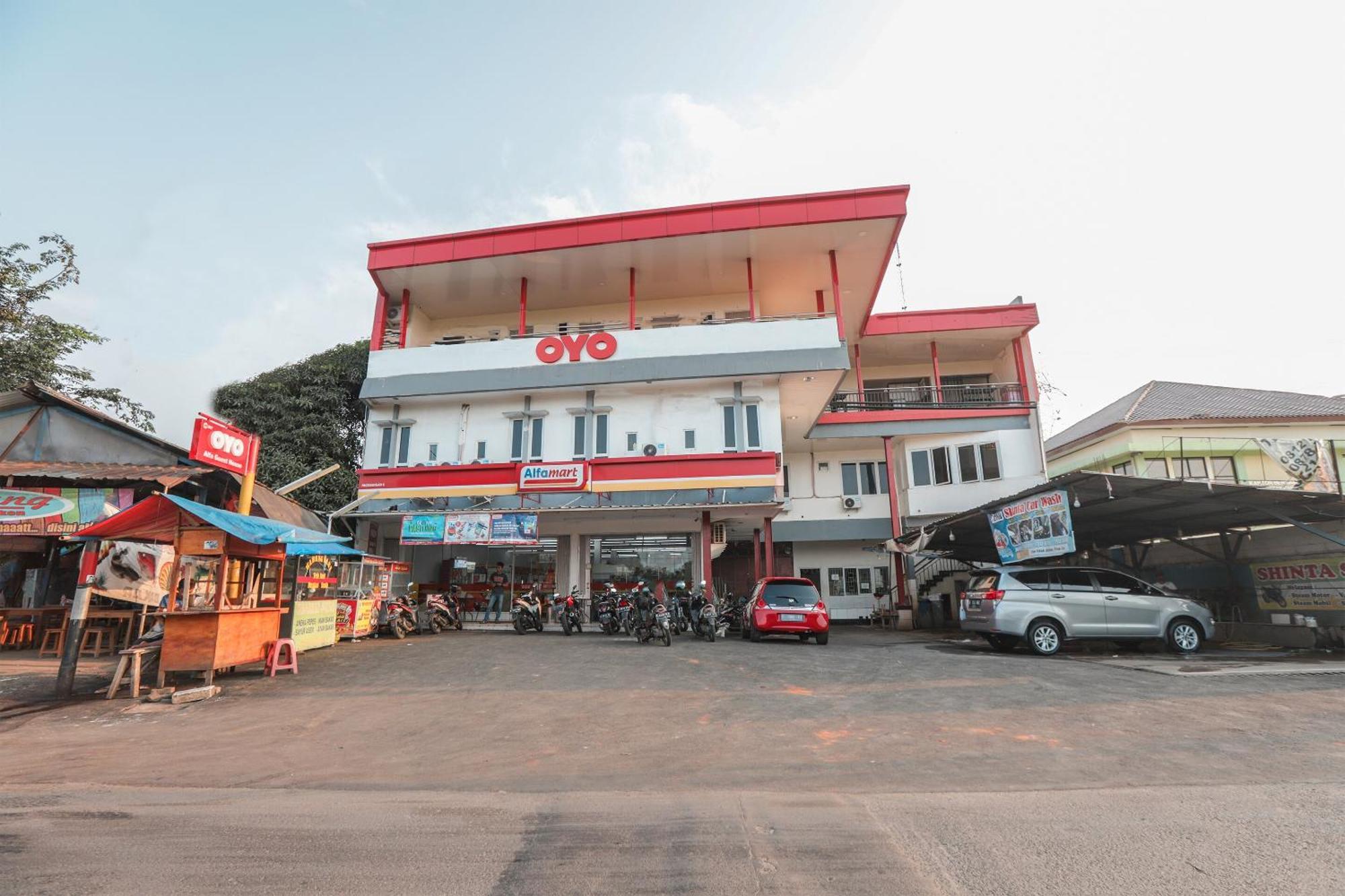 Oyo 387 Alfa Guest House Tegal  Exteriör bild